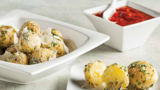Garlic Parmesan Roasted Potatoes